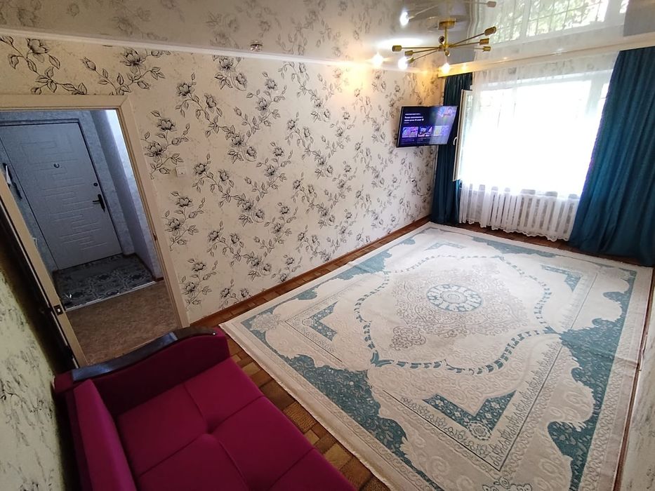 Срочно продам трёхкомнатную квартиру в отличном микрорайоне районе