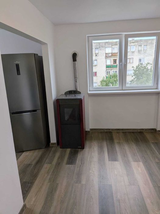 Vand Apartament 2 camere