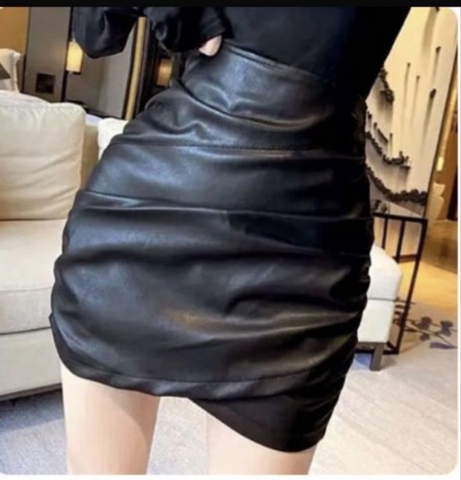 Женские вещи. Распродажа