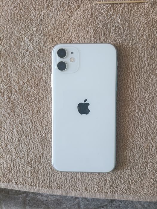 Продам айфон 11 на 128