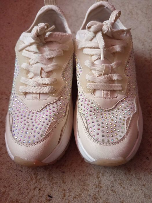 Обувки носени 1 път