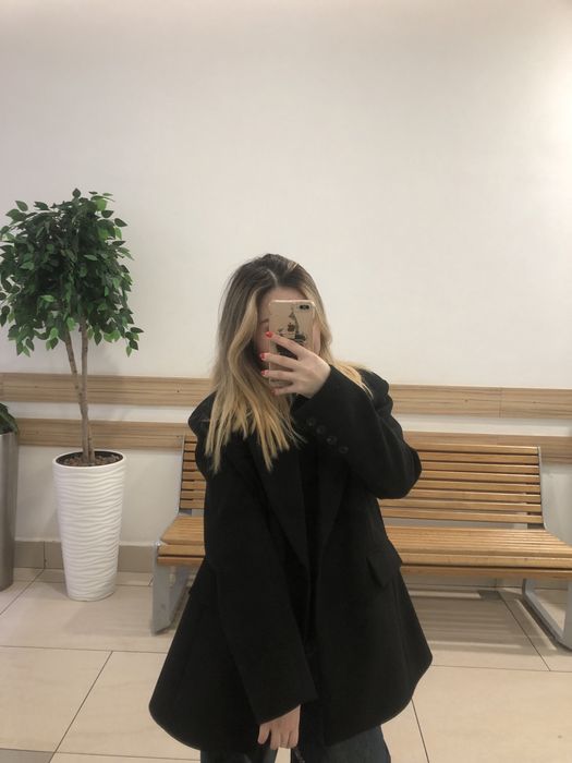 Пальто кароткий черный