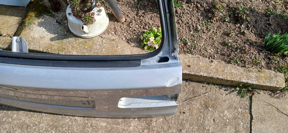 Заден капак за BMW E39 комби