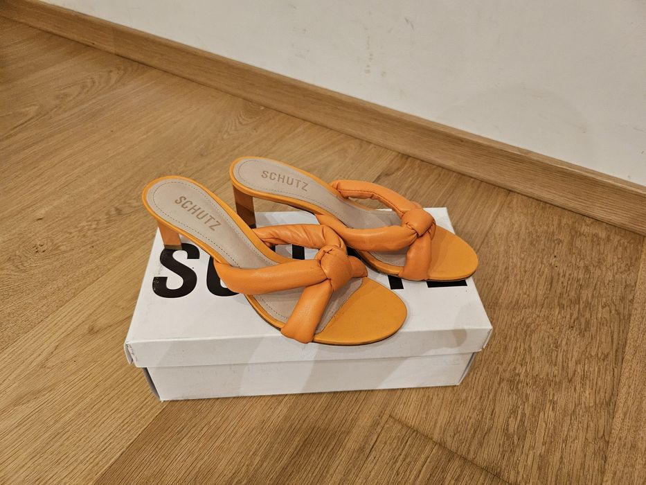 SCHUTZ  чехли от ест. кожа  38