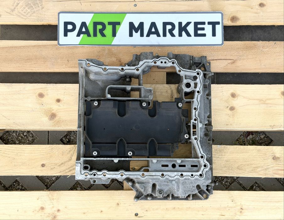 Горен картер AUDI 3.0TFSI 06E103603AJ