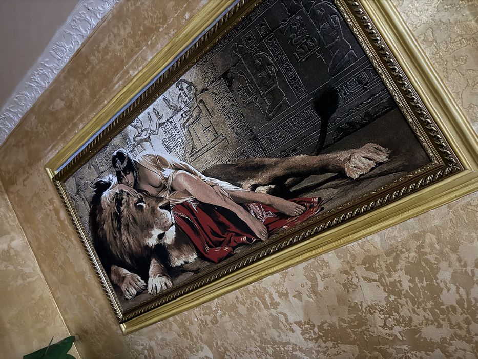 Продам недорого большие красивые картины для интерьера новые гобелен