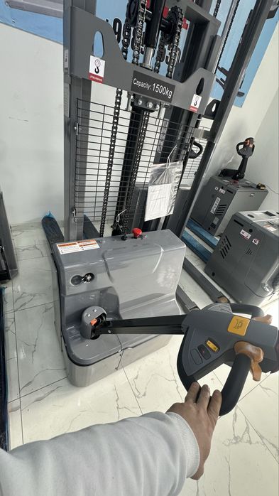 Штаблер 2,5-5,0 метровый