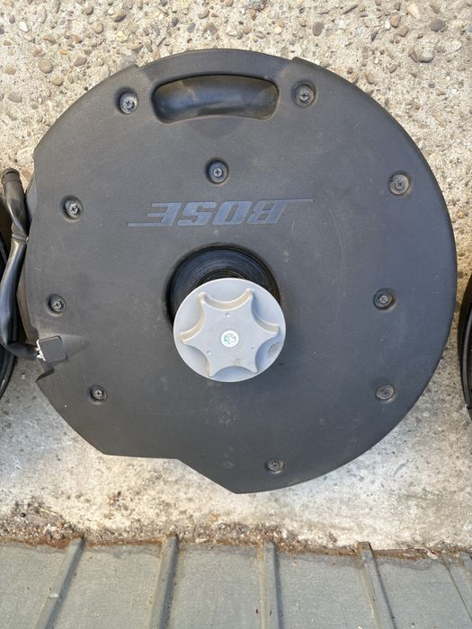 Subwoofer Bose roata rezerva cu amplificator incorporat