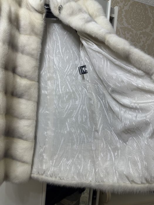 Норковая шуба белая