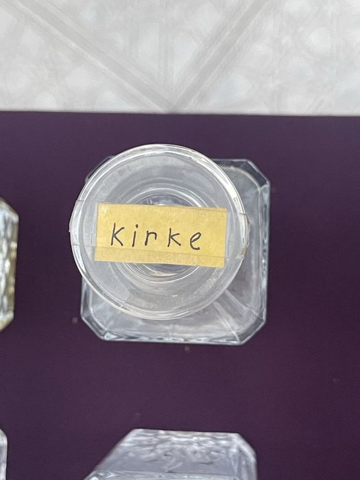 Mushkambar parfume  fransiya shvetsariya