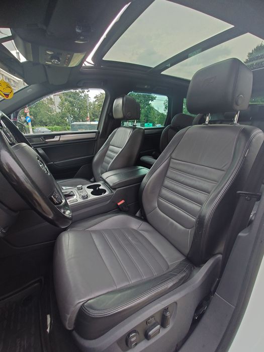 Toareg 3.0 tdi R-line 245 cp