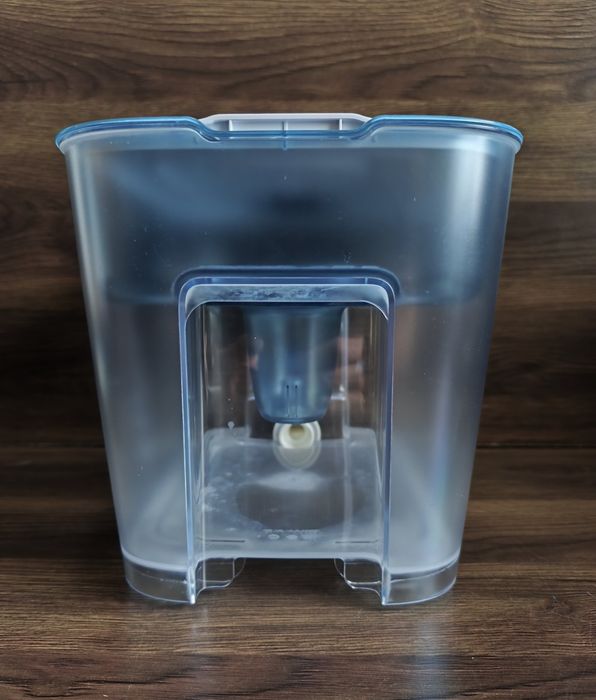 BRITA - Филтриращ Контейнер за Вода 8,2L