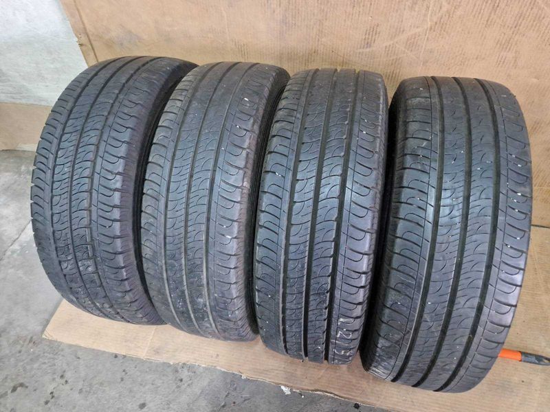 4 Goodyear R16С 215/65/ 
летни бусови гуми DOT2119