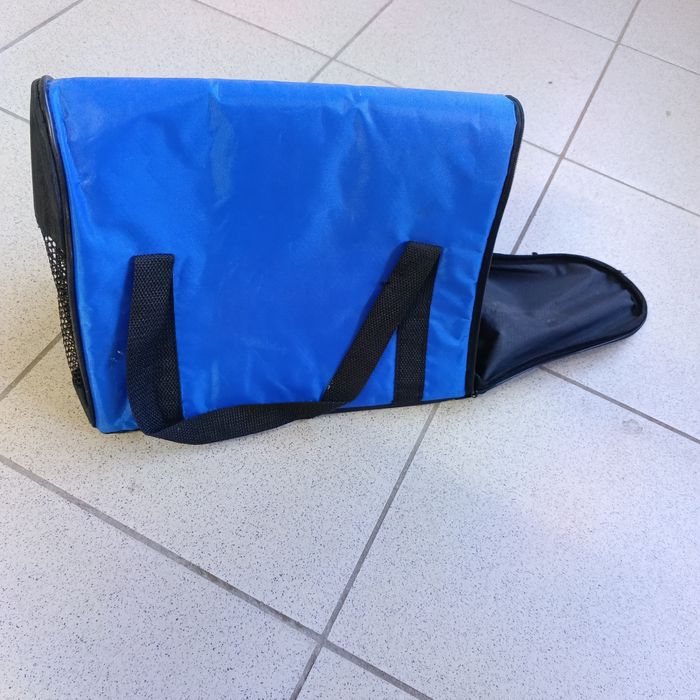 Продам переноску для котов.