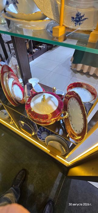 Сервиз (чайно-столовый)