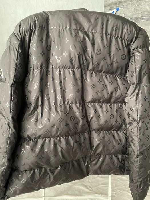 Куртка LOUIS VUITTON, 15000