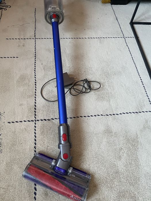 Dyson V10 Прахосмукачка