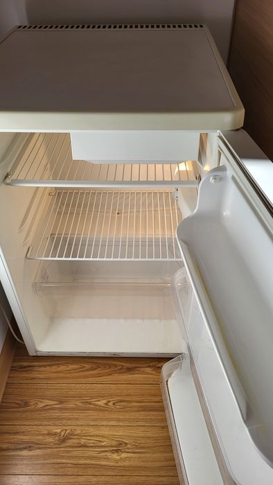 Frigider cca 82 cm