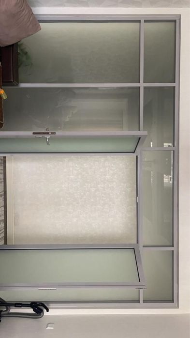 Дверь стеклянная