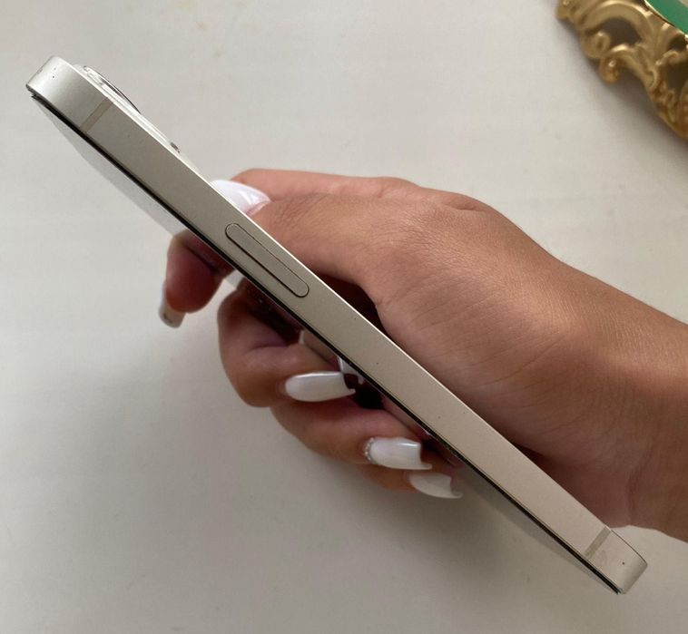 iPhone 13 без ремонта