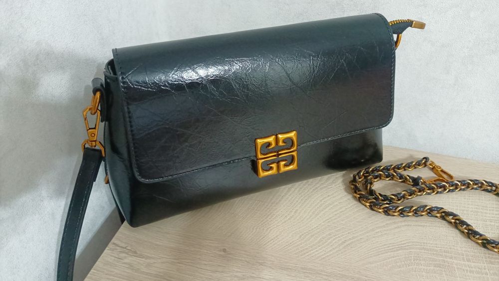 Продам сумочку новую