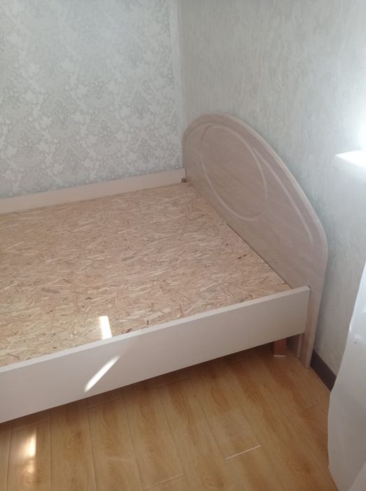 Отдам даром кровать