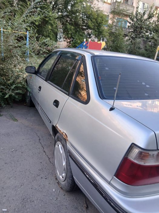 2003 жылғы Daewoo Nexia (1.5 л)