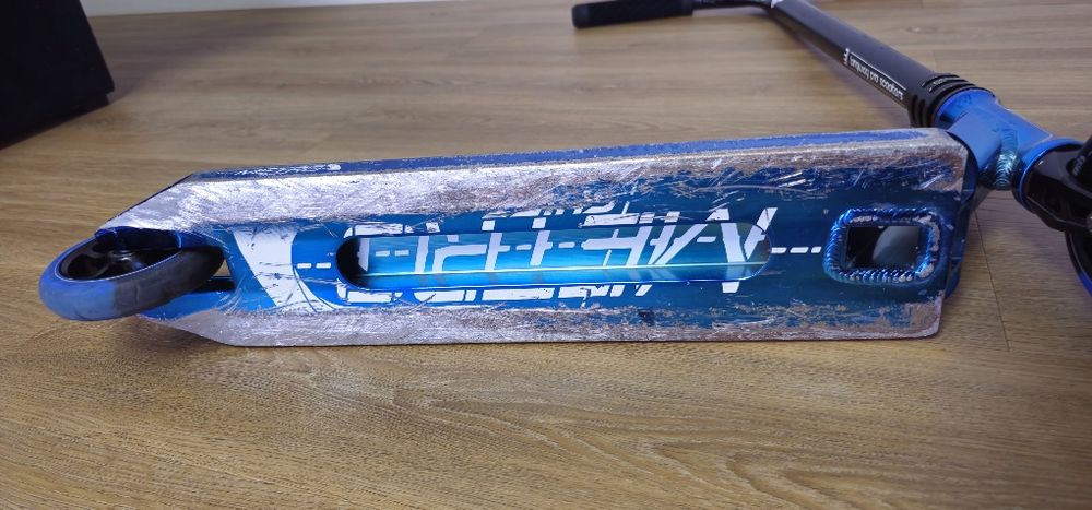 Трюковой самокат Longway