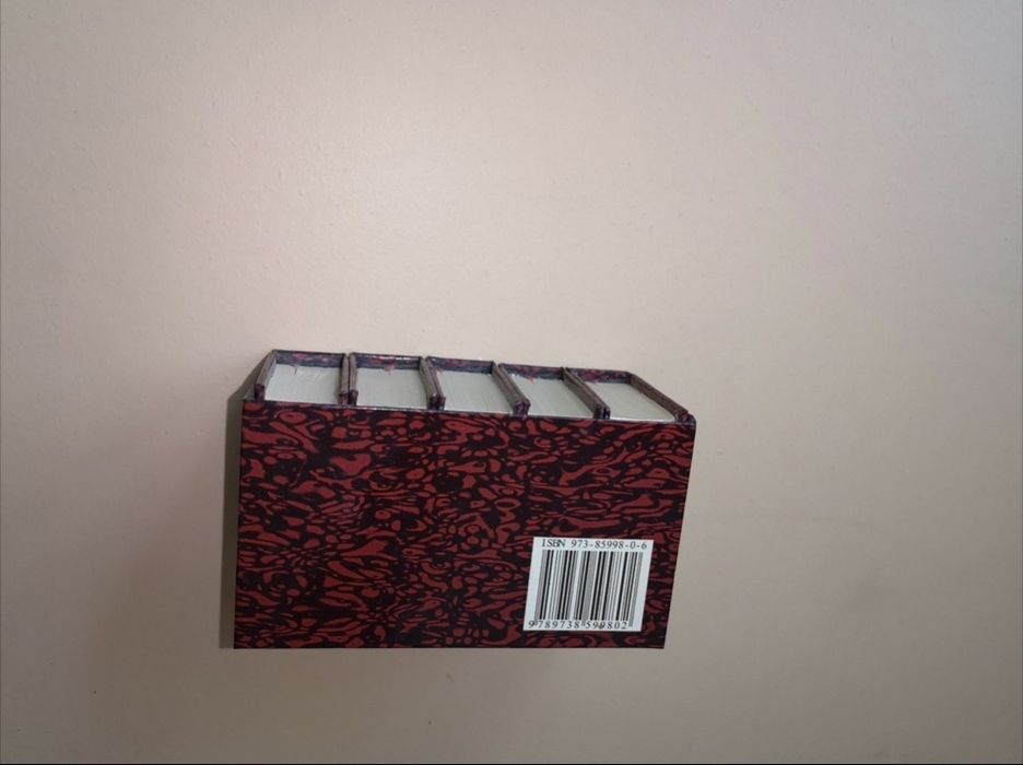 Carte liliput Scrieri esențiale Mihai Eminescu