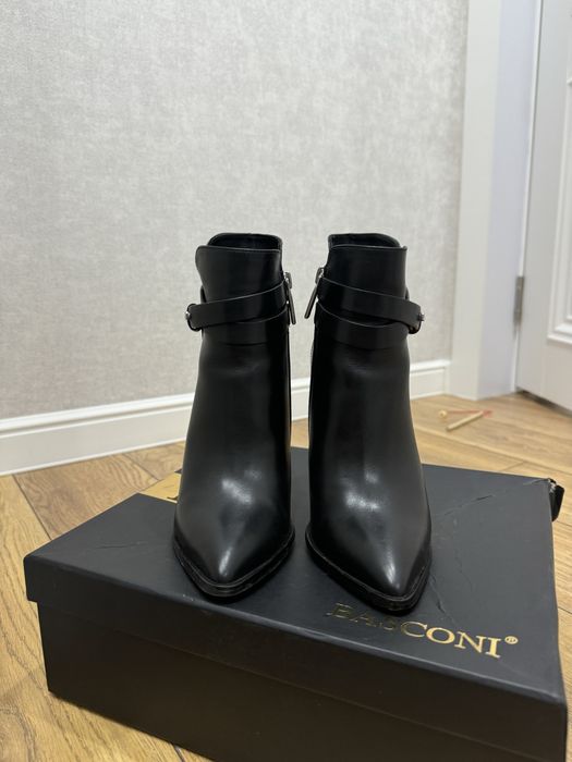 Ботильоны на шпильке