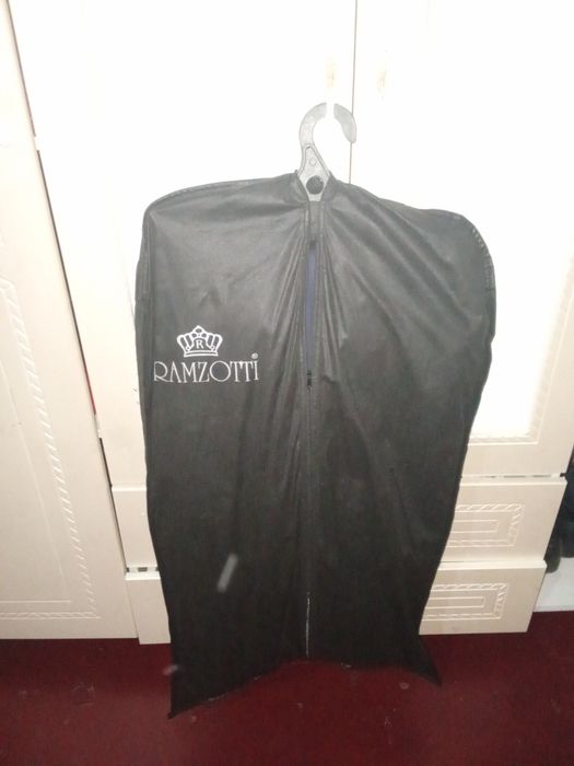 Костюм 2ка срочно торг есть