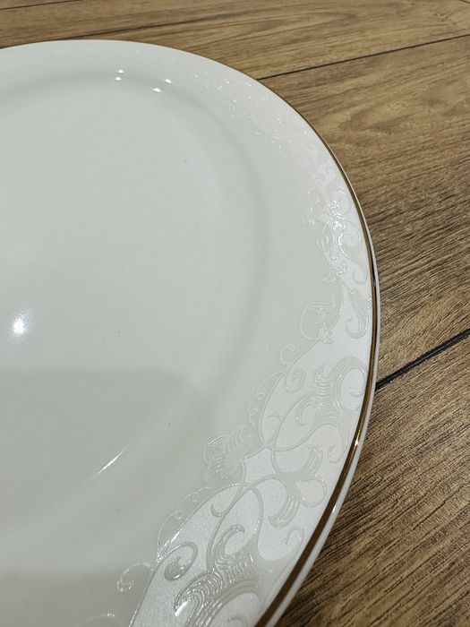 Продам чайно-столовый сервиз