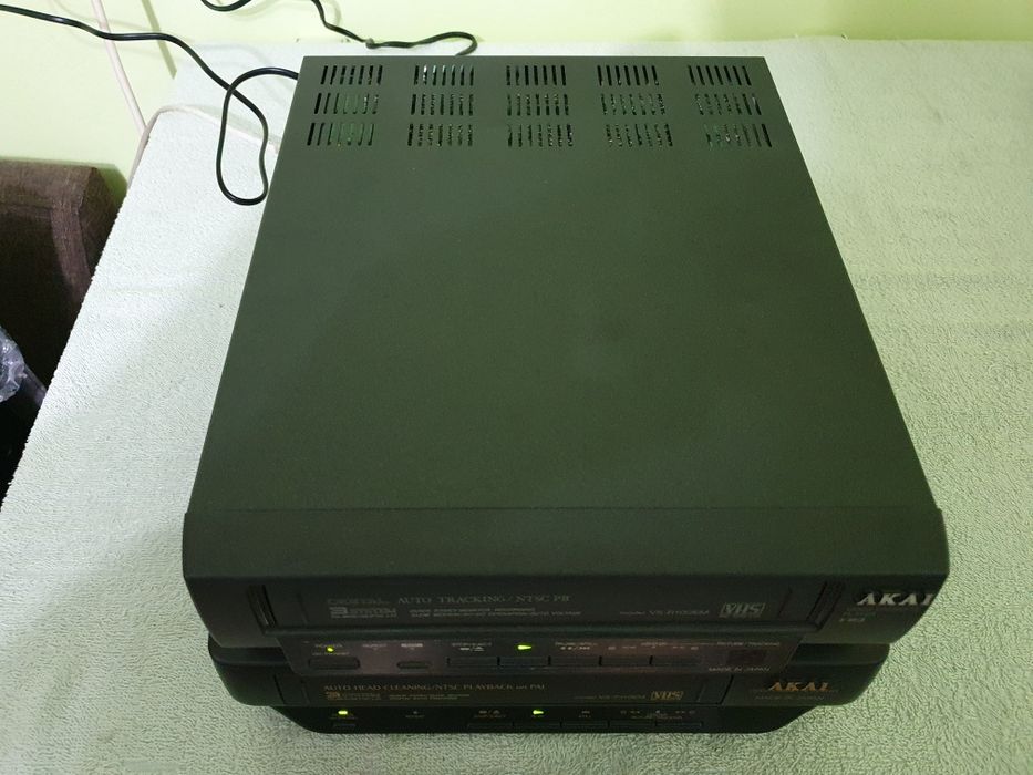 Aparate video Akai functionale