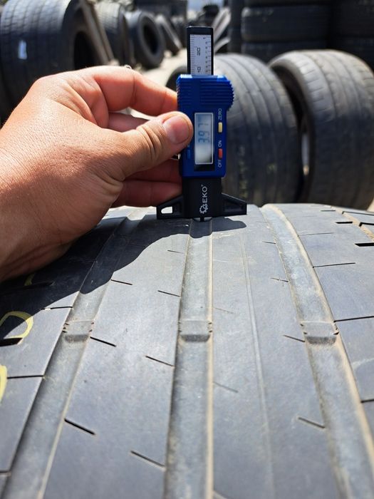 Anvelope de vara 265-35r22 Falken