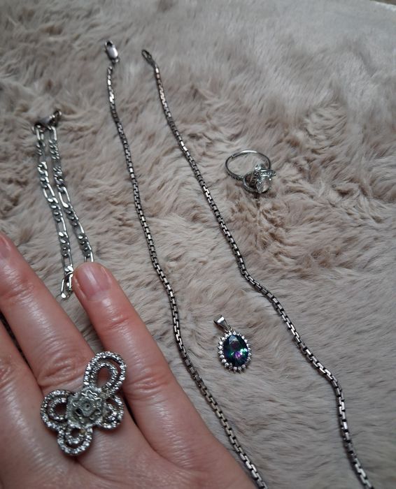 Vand lant argint 50 lei,si altele