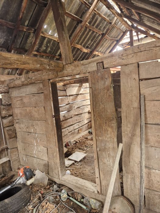 Vand constructie  lemn vechi