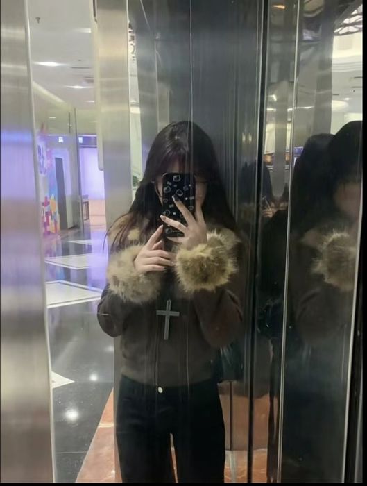 Кофта с шерстью (2000х style]