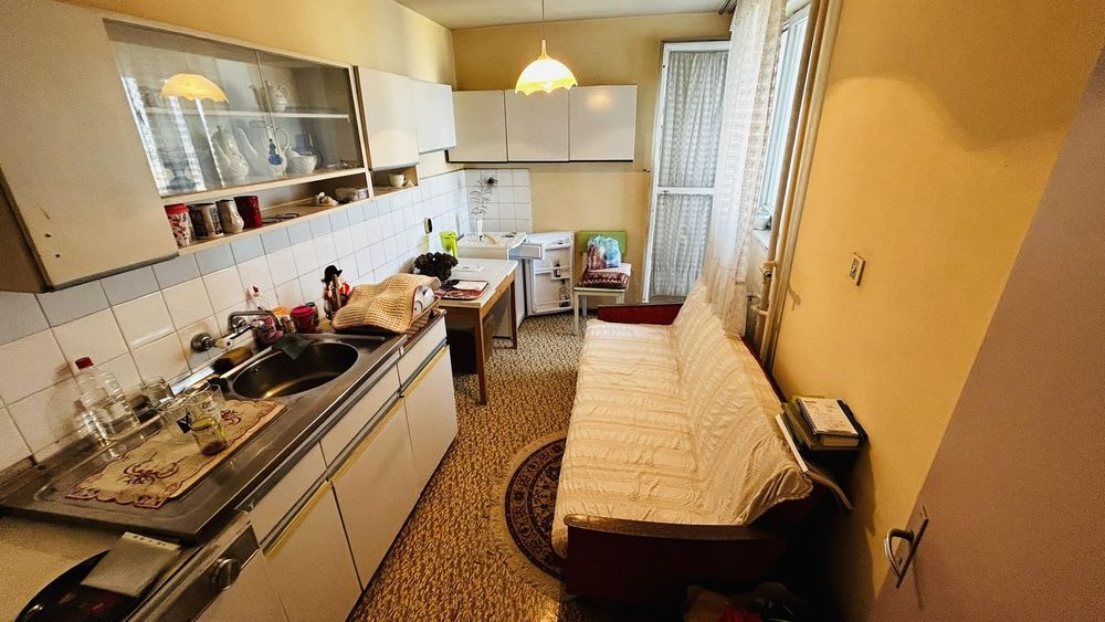 Дава се под наем Двустаен апартамент в Бургас, Зорница - 62 кв.м за 255 € - Снимка #2