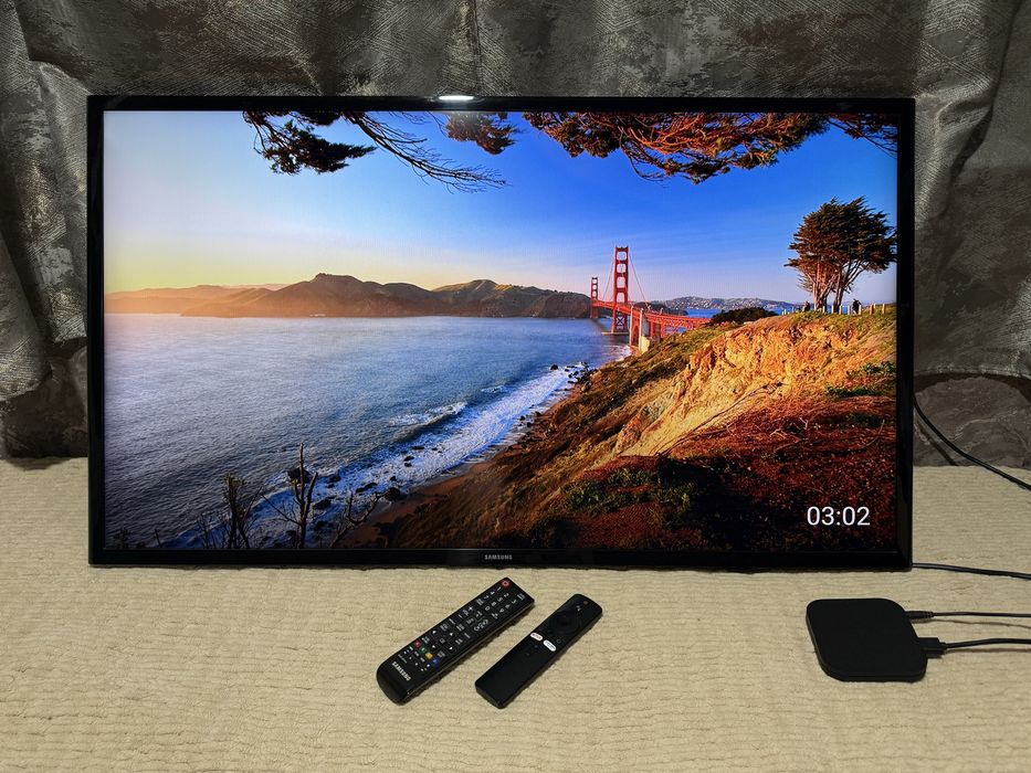 Телевизор Samsung UE40M5070AUCUZ и приставка Xiaomi Mi Box S