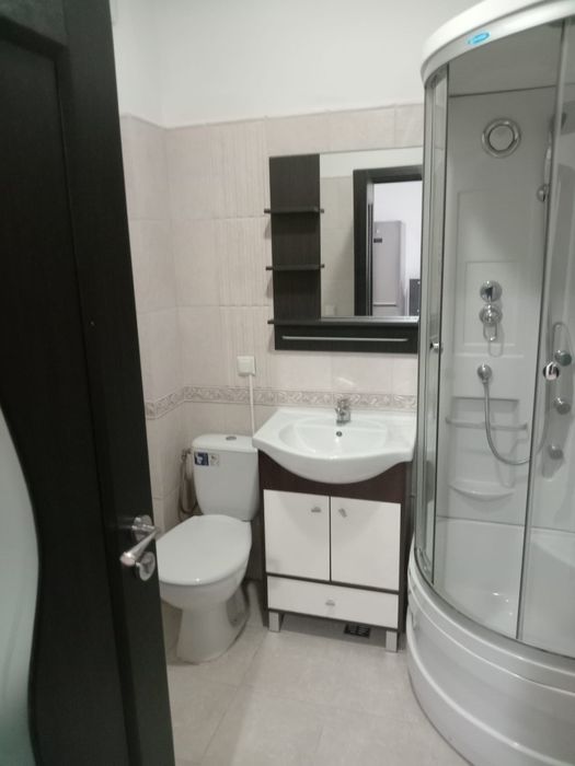 Apartament cu teren inclus