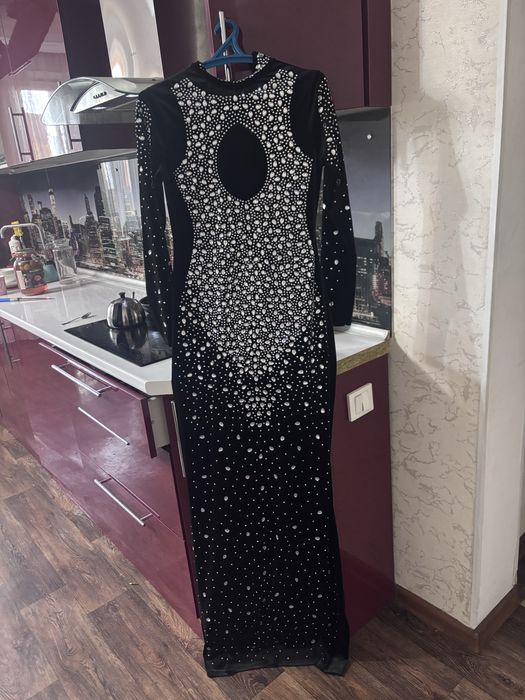 Продам платье вечернее макси