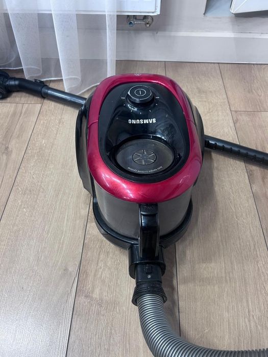 Продам пылесос Samsung