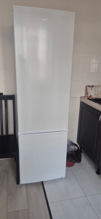 Холодилтник стиральная машинка продам