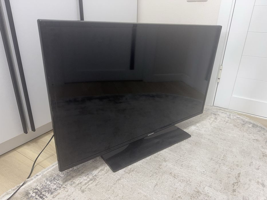 Продается телевизор Самсунг сборка Малайзия оригинал