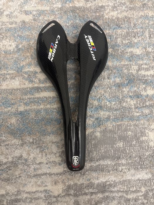 Сиденье на велосипед