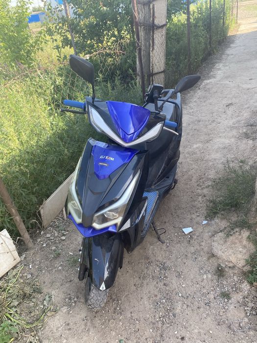Продам мопед м8 веном