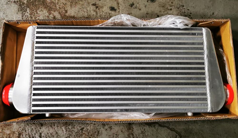 Челен интеркулер 600х300х100 76мм 530д 535д турбо пътища кулер kuler