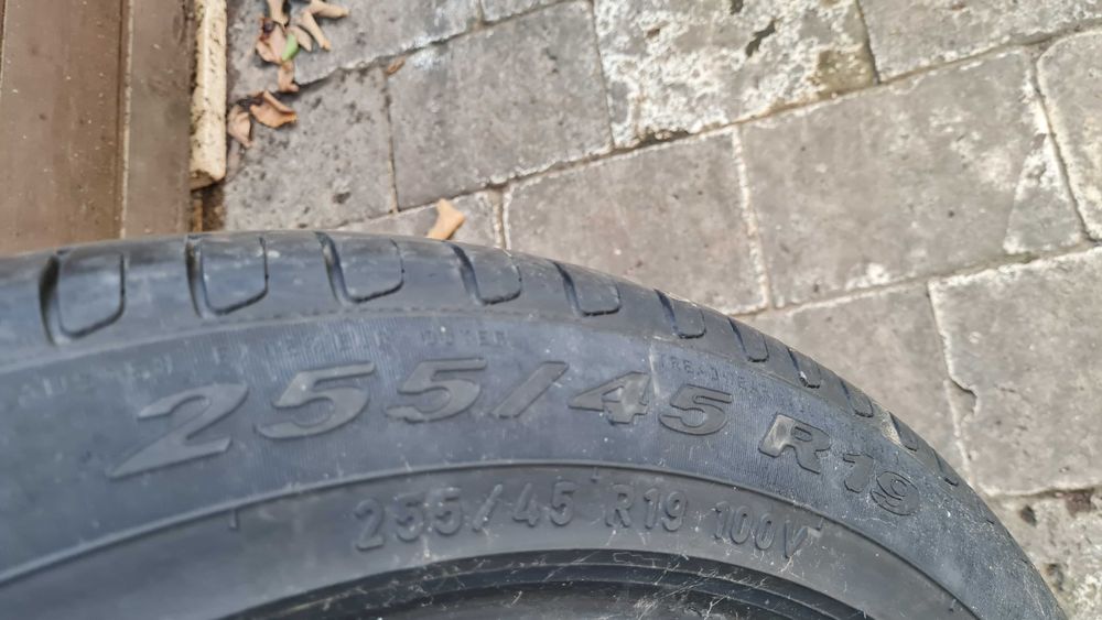 Anvelope vara Pirrelli 255/45/r19