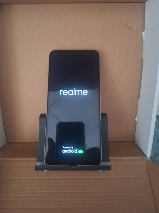 Realmi C 33 4+4 Гб Озу и 64 Гб внутренняя.В отличном состоянии.