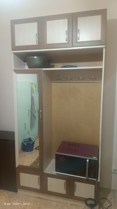 Шкаф в прихожку продам